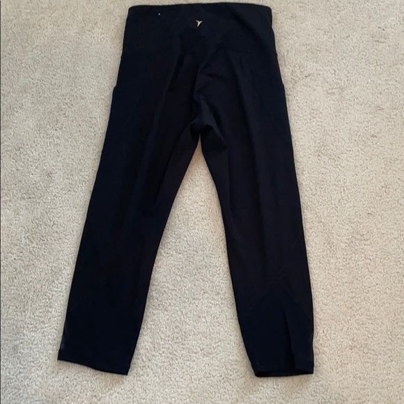 Black Crop Leggings with Mesh pocket and detail - Picture 3 of 4